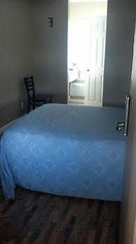 Edmond'S Au Gres Inn מראה חיצוני תמונה